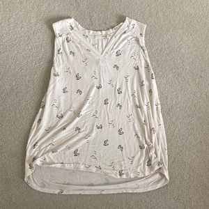 White Patterned Tank Top V Neck Size M